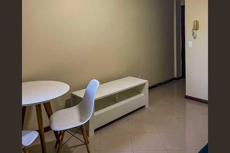 Apartamento à venda com 30m², 1 quarto e 1 vaga