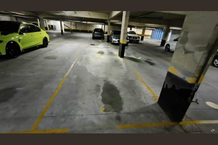Apartamento à venda com 68m², 2 quartos e 2 vagas