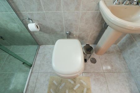 Casa à venda com 140m², 3 quartos e 3 vagasBanheiro da Suíte