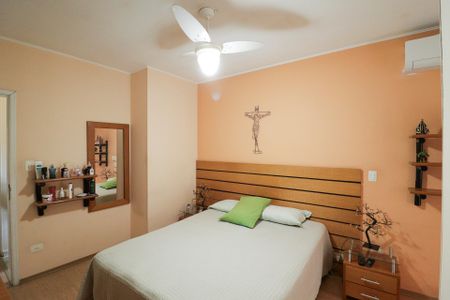 Casa à venda com 140m², 3 quartos e 3 vagasSuíte