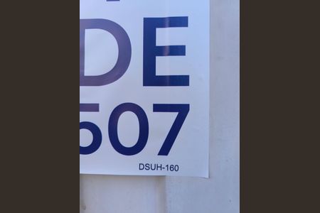 Casa à venda com 101m², 3 quartos e 2 vagas Casa à venda com 101m², 3 quartos e 2 vagasPlaquinha