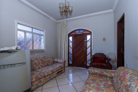 Casa à venda com 101m², 3 quartos e 2 vagas Casa à venda com 101m², 3 quartos e 2 vagasSala