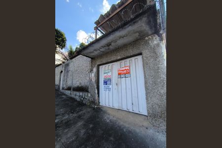 Casa à venda com 101m², 3 quartos e 2 vagas Casa à venda com 101m², 3 quartos e 2 vagasPlaquinha