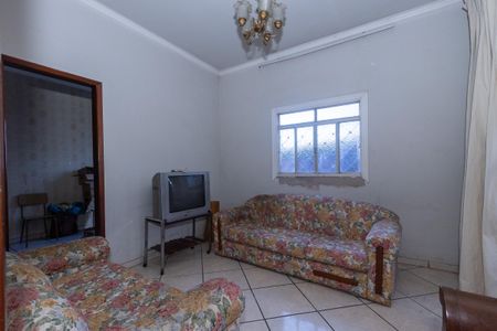 Casa à venda com 101m², 3 quartos e 2 vagas Casa à venda com 101m², 3 quartos e 2 vagasSala