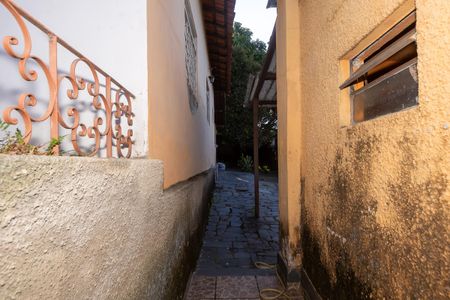 Casa à venda com 101m², 3 quartos e 2 vagas Casa à venda com 101m², 3 quartos e 2 vagasCorredor