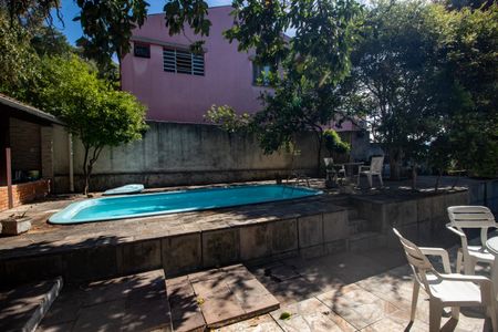 Casa à venda com 451m², 4 quartos e 4 vagasÁrea comum - Piscina