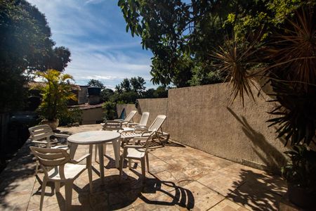 Casa à venda com 451m², 4 quartos e 4 vagasÁrea comum - Piscina