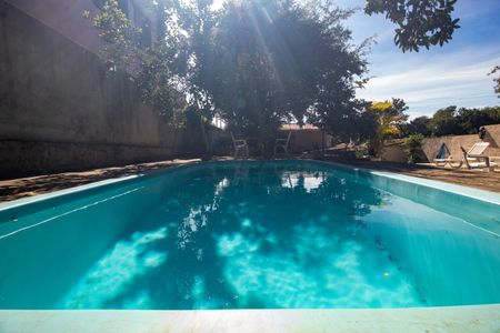 Casa à venda com 451m², 4 quartos e 4 vagasÁrea comum - Piscina