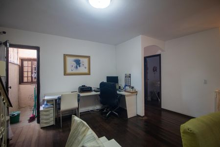 Casa à venda com 451m², 4 quartos e 4 vagasSala 2