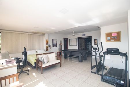 Casa à venda com 451m², 4 quartos e 4 vagasSuite 2