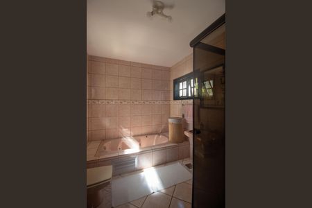 Casa à venda com 451m², 4 quartos e 4 vagasBanheiro Suíte