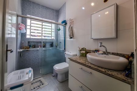 Casa à venda com 155m², 4 quartos e 1 vagaBanheiro 2