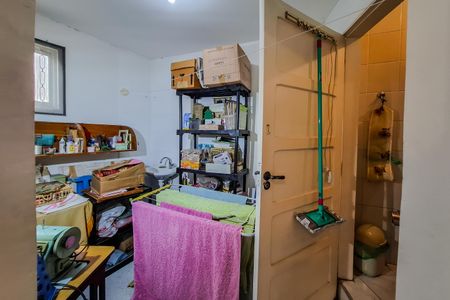 Casa à venda com 155m², 4 quartos e 1 vagaÁrea de Serviço