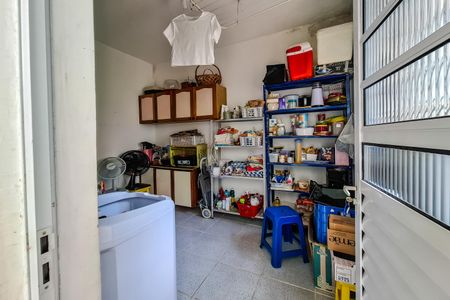 Casa à venda com 155m², 4 quartos e 1 vagaÁrea de Serviço