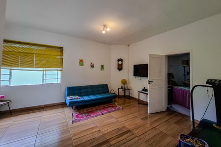 Casa à venda com 155m², 4 quartos e 1 vagaSala 
