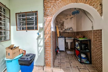 Casa à venda com 155m², 4 quartos e 1 vagaÁrea de Serviço