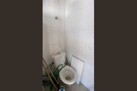 Casa para alugar com 130m², 2 quartos e 4 vagasBanheiro da Área de Serviço