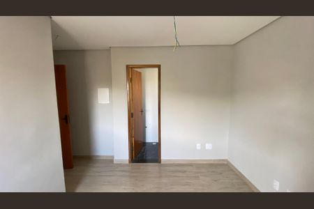 Casa para alugar com 130m², 2 quartos e 4 vagasSuíte 1
