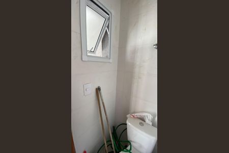 Casa para alugar com 130m², 2 quartos e 4 vagasBanheiro da Área de Serviço