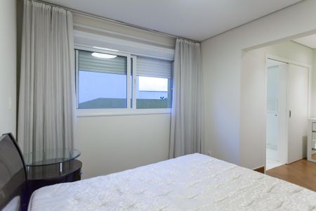 Casa de condomínio à venda com 397m², 4 quartos e 4 vagas Casa de condomínio à venda com 397m², 4 quartos e 4 vagassuite 3