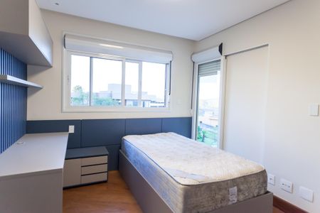 Casa de condomínio à venda com 397m², 4 quartos e 4 vagas Casa de condomínio à venda com 397m², 4 quartos e 4 vagasSuíte 2