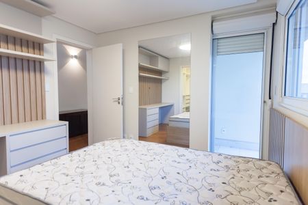 Casa de condomínio à venda com 397m², 4 quartos e 4 vagas Casa de condomínio à venda com 397m², 4 quartos e 4 vagasSuíte 1