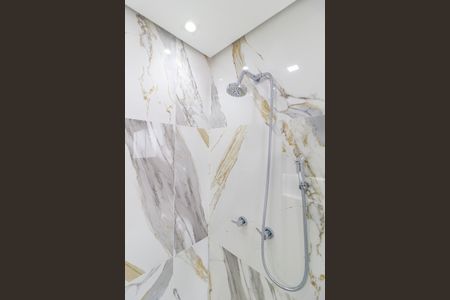 Apartamento para alugar com 46m², 2 quartos e 1 vagaSuíte - Banheiro