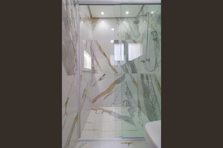 Apartamento para alugar com 46m², 2 quartos e 1 vagaSuíte - Banheiro