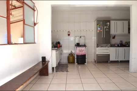 Casa para alugar com 160m², 2 quartos e 2 vagasCozinha