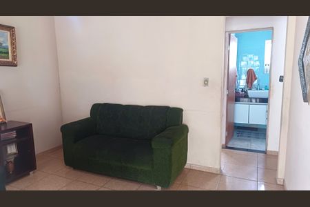 Casa para alugar com 160m², 2 quartos e 2 vagasSala