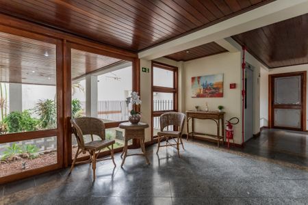 Apartamento à venda com 118m², 1 quarto e 2 vagas Apartamento à venda com 118m², 1 quarto e 2 vagasHall de entrada