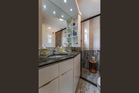 Apartamento à venda com 118m², 1 quarto e 2 vagas Apartamento à venda com 118m², 1 quarto e 2 vagasSuíte