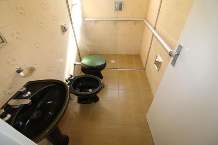 Casa à venda com 163m², 3 quartos e 5 vagasBanheiro da Suíte