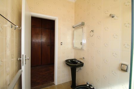 Casa à venda com 163m², 3 quartos e 5 vagasBanheiro da Suíte