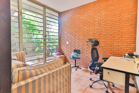 Casa à venda com 324m², 8 quartos e 4 vagasEscritório