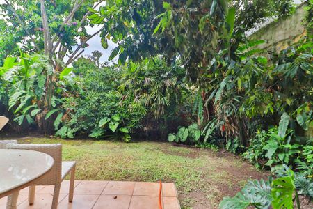 Casa à venda com 324m², 8 quartos e 4 vagasJardim / Quintal