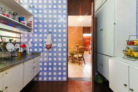 Casa à venda com 324m², 8 quartos e 4 vagasCozinha