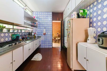 Casa à venda com 324m², 8 quartos e 4 vagasCozinha