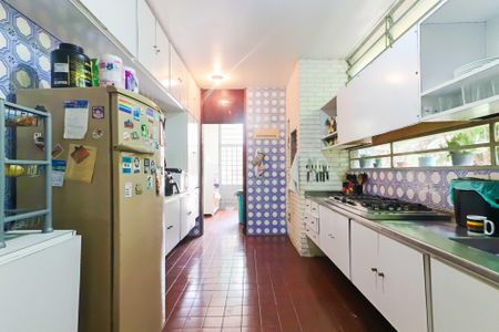 Casa à venda com 324m², 8 quartos e 4 vagasCozinha