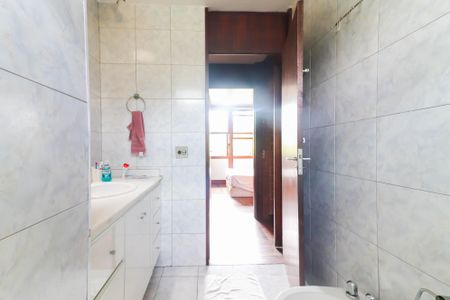 Casa à venda com 324m², 8 quartos e 4 vagasBanheiro Social