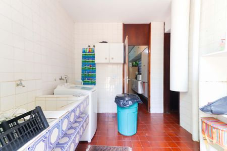 Casa à venda com 324m², 8 quartos e 4 vagasÁrea de Serviço