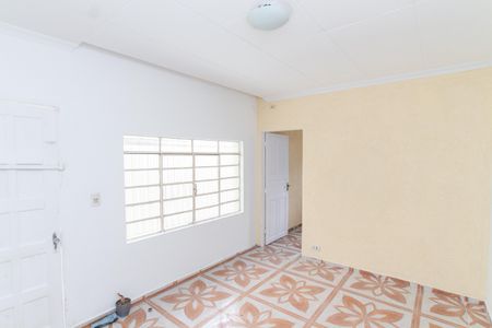 Casa à venda com 250m², 4 quartos e 2 vagas Casa à venda com 250m², 4 quartos e 2 vagasSala