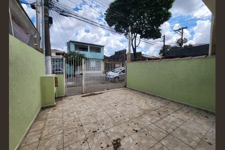 Casa à venda com 250m², 4 quartos e 2 vagas Casa à venda com 250m², 4 quartos e 2 vagasGaragem