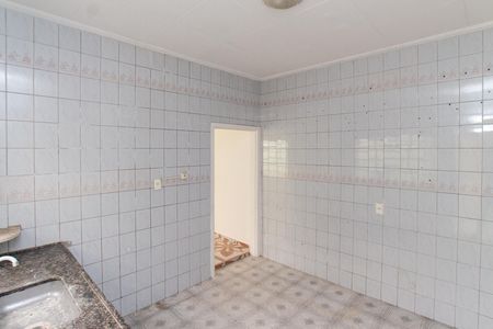 Casa à venda com 250m², 4 quartos e 2 vagas Casa à venda com 250m², 4 quartos e 2 vagasCozinha