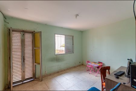 Casa à venda com 185m², 5 quartos e 2 vagas Casa à venda com 185m², 5 quartos e 2 vagasQuarto 1 - Casa 2