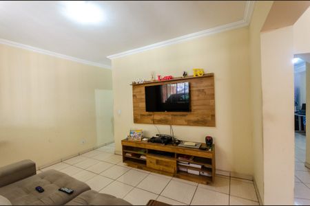 Casa à venda com 185m², 5 quartos e 2 vagas Casa à venda com 185m², 5 quartos e 2 vagasSala - Casa 1