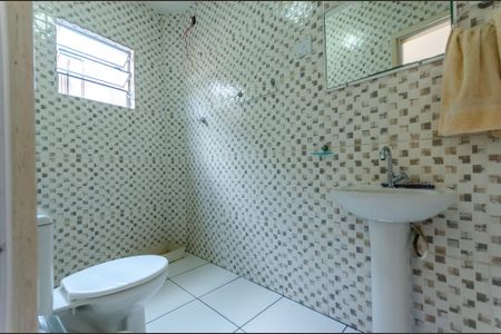 Casa à venda com 185m², 5 quartos e 2 vagas Casa à venda com 185m², 5 quartos e 2 vagasBanheiro da Suíte - Casa 2