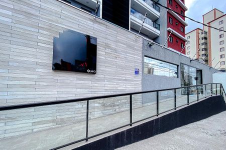 Apartamento para alugar com 50m², 2 quartos e 1 vagaFachada - Plaquinha