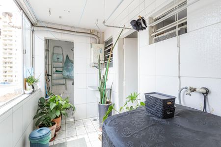 Apartamento à venda com 126m², 3 quartos e 1 vagaÁrea de Serviço