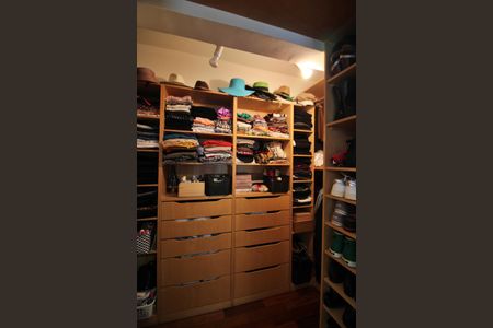 Apartamento à venda com 185m², 3 quartos e 1 vagaSuíte